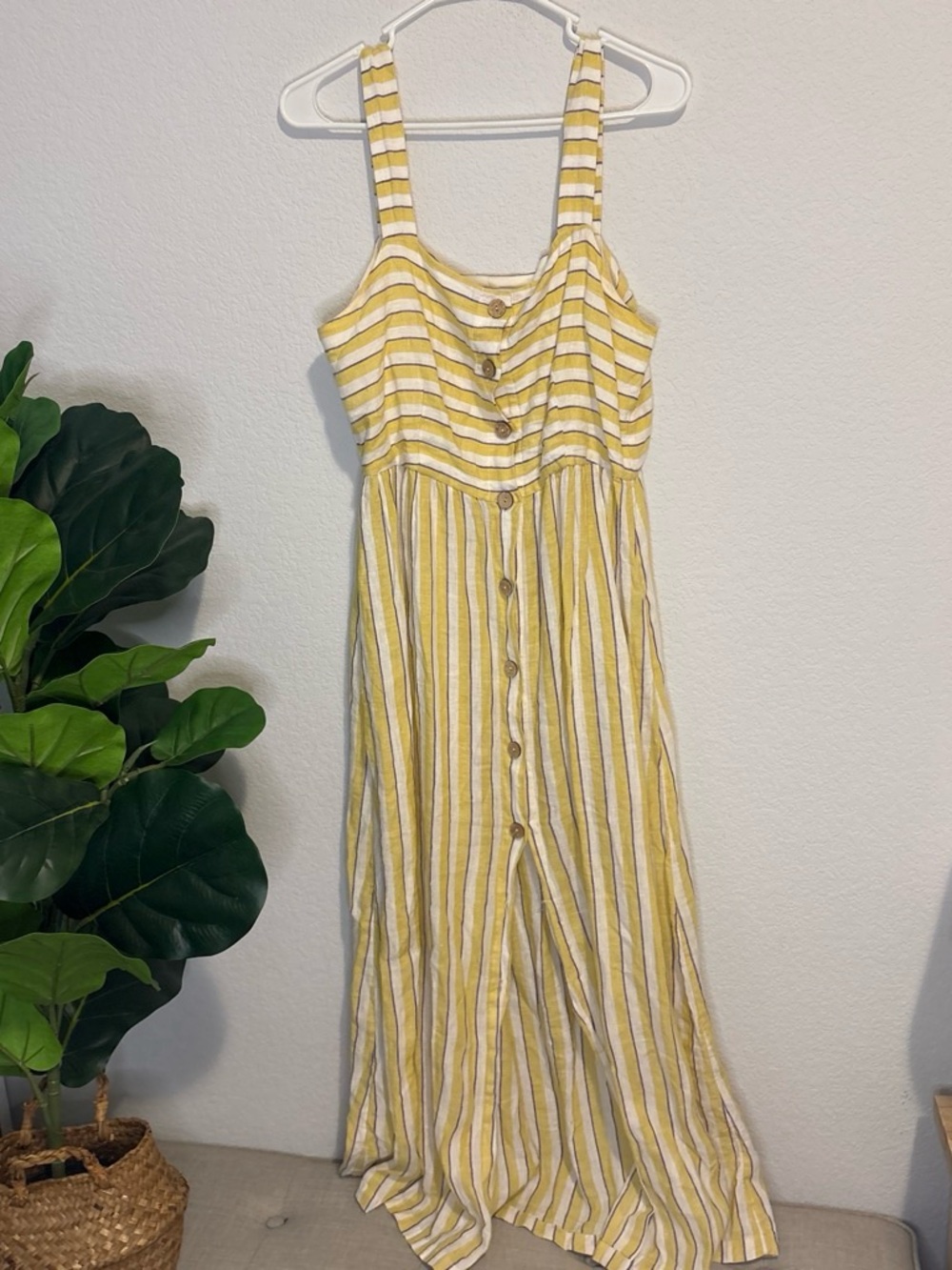 Rachel Zoe linen size 8 Yellow and White Striped Button-Front Maxi Dress